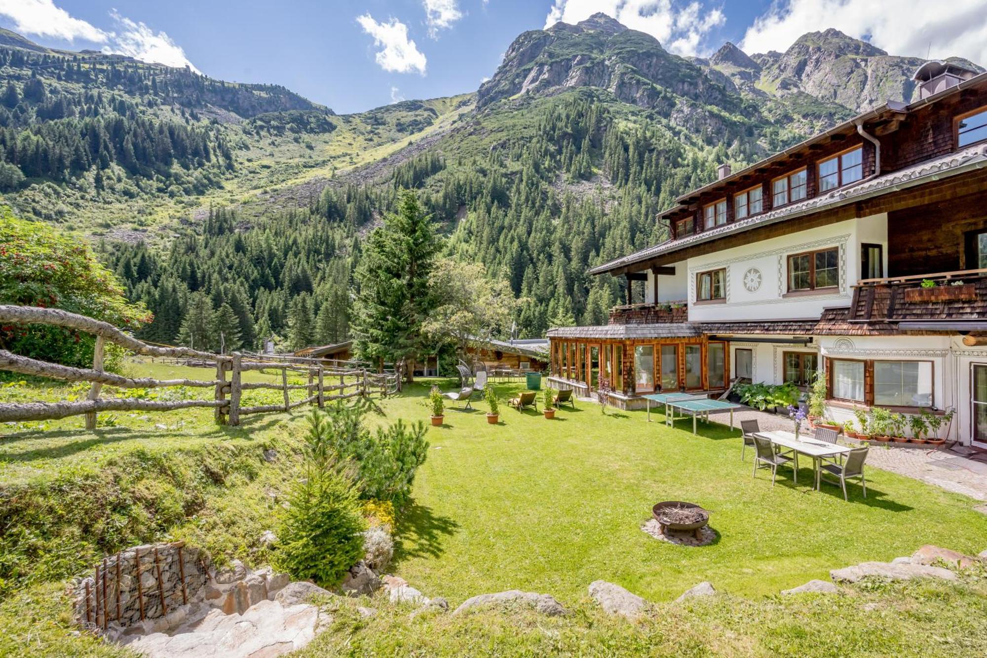 Landhaus Edelweiss St. Leonhard im Pitztal Exterior foto