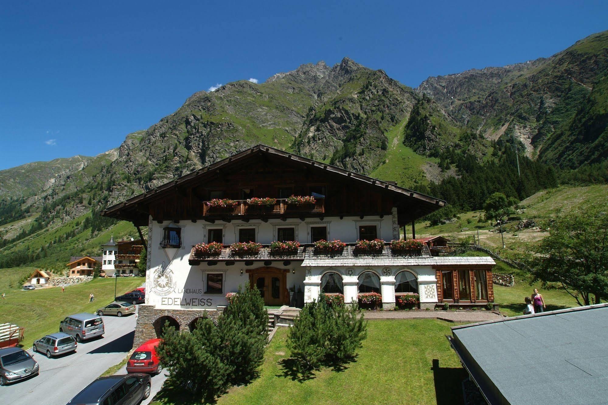 Landhaus Edelweiss St. Leonhard im Pitztal Exterior foto